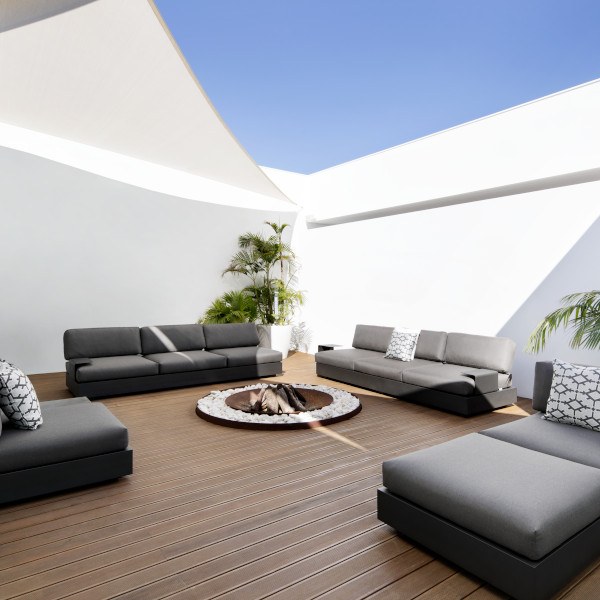 Bari Modul-Lounge von JATI & KEBON