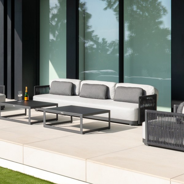 Durbuy 3-Sitzer Loungesofa von JATI & KEBON