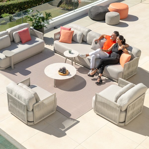 Durbuy Loungesessel von JATI & KEBON