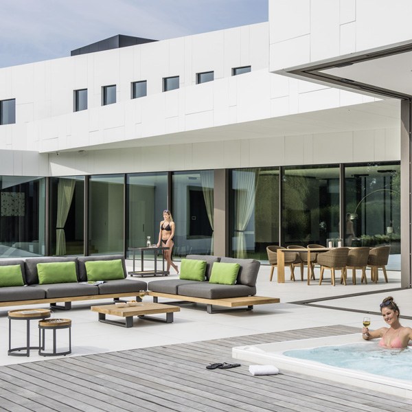 Ego Modul-Lounge von JATI & KEBON