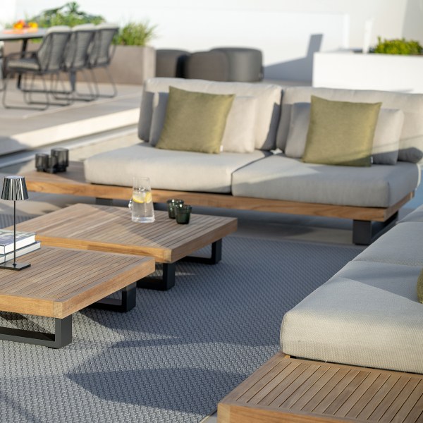 Ego Modul-Lounge von JATI & KEBON