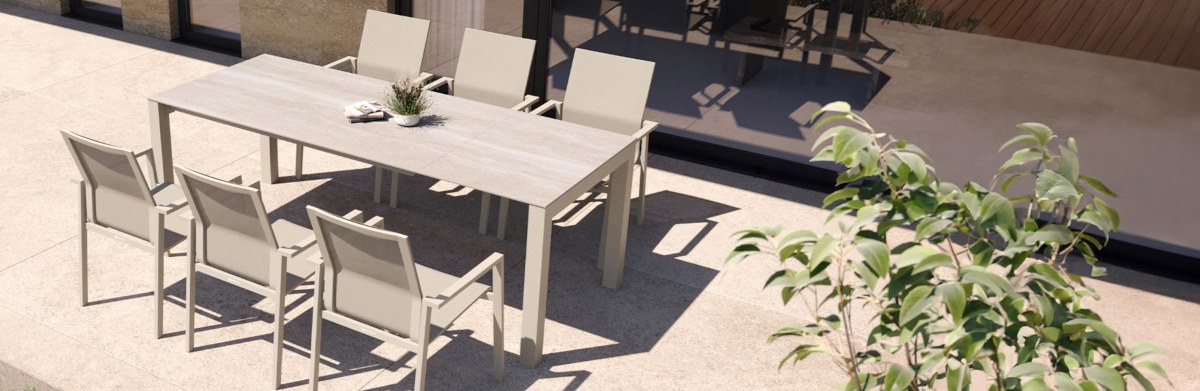 Forli Ausziehtisch von JATI & KEBON