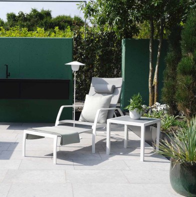 Vedia Deckchair von JATI & KEBON