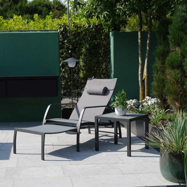 Vedia Deckchair von JATI & KEBON