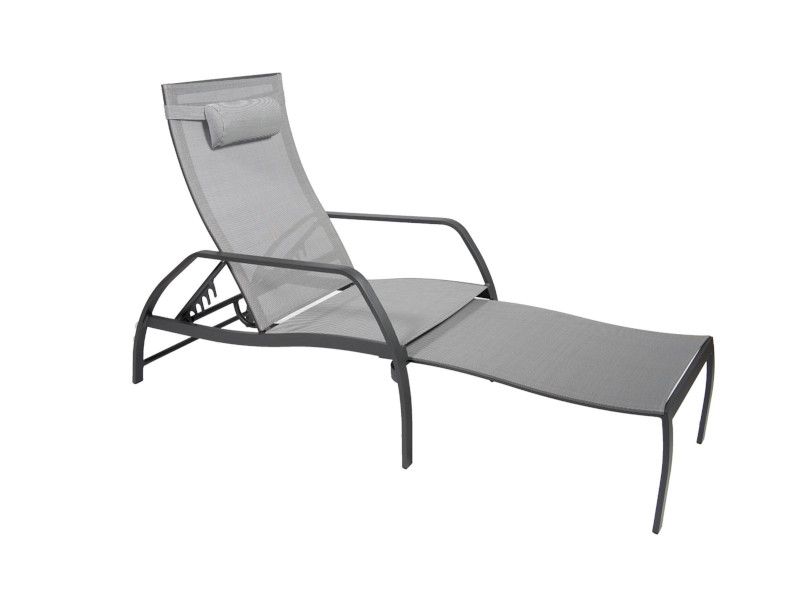 Vedia Deckchair von JATI & KEBON